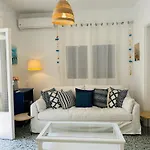 Aelios House